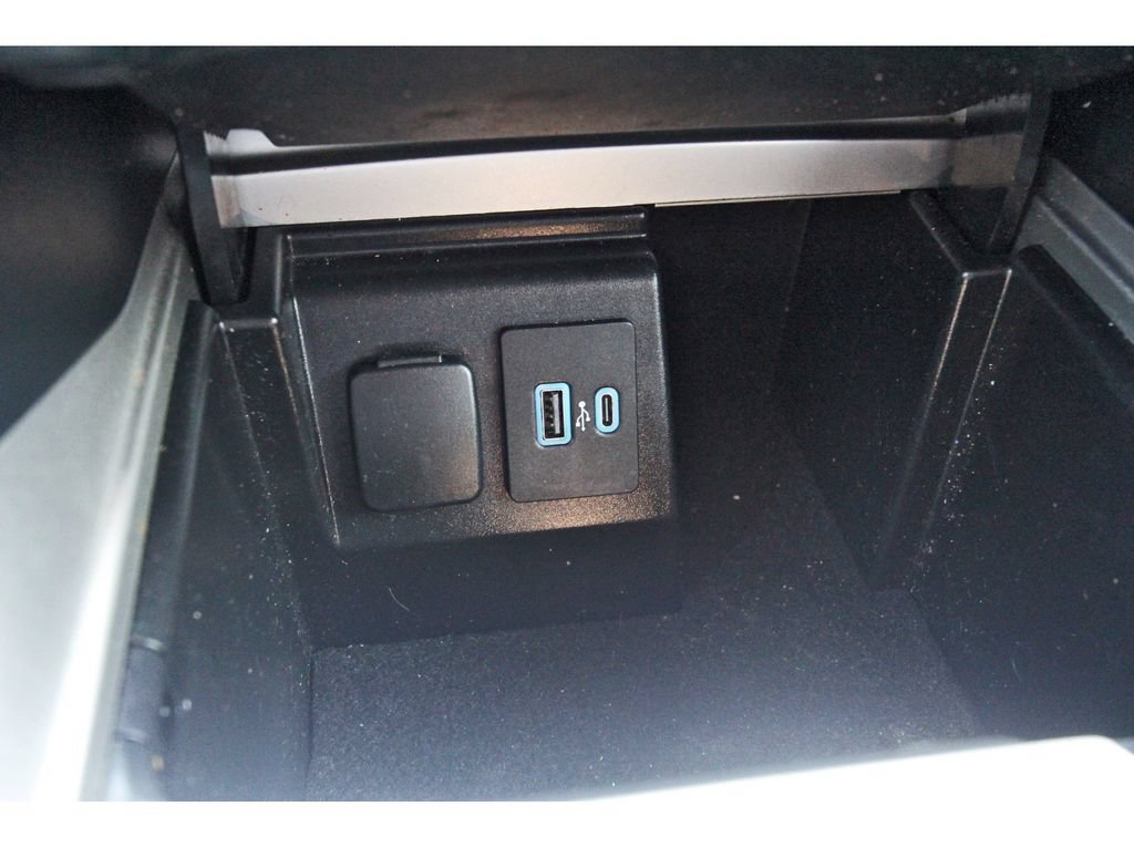 Certified 2023 Ford Explorer XLT w/ Equipment Group 202A RWD image 29
