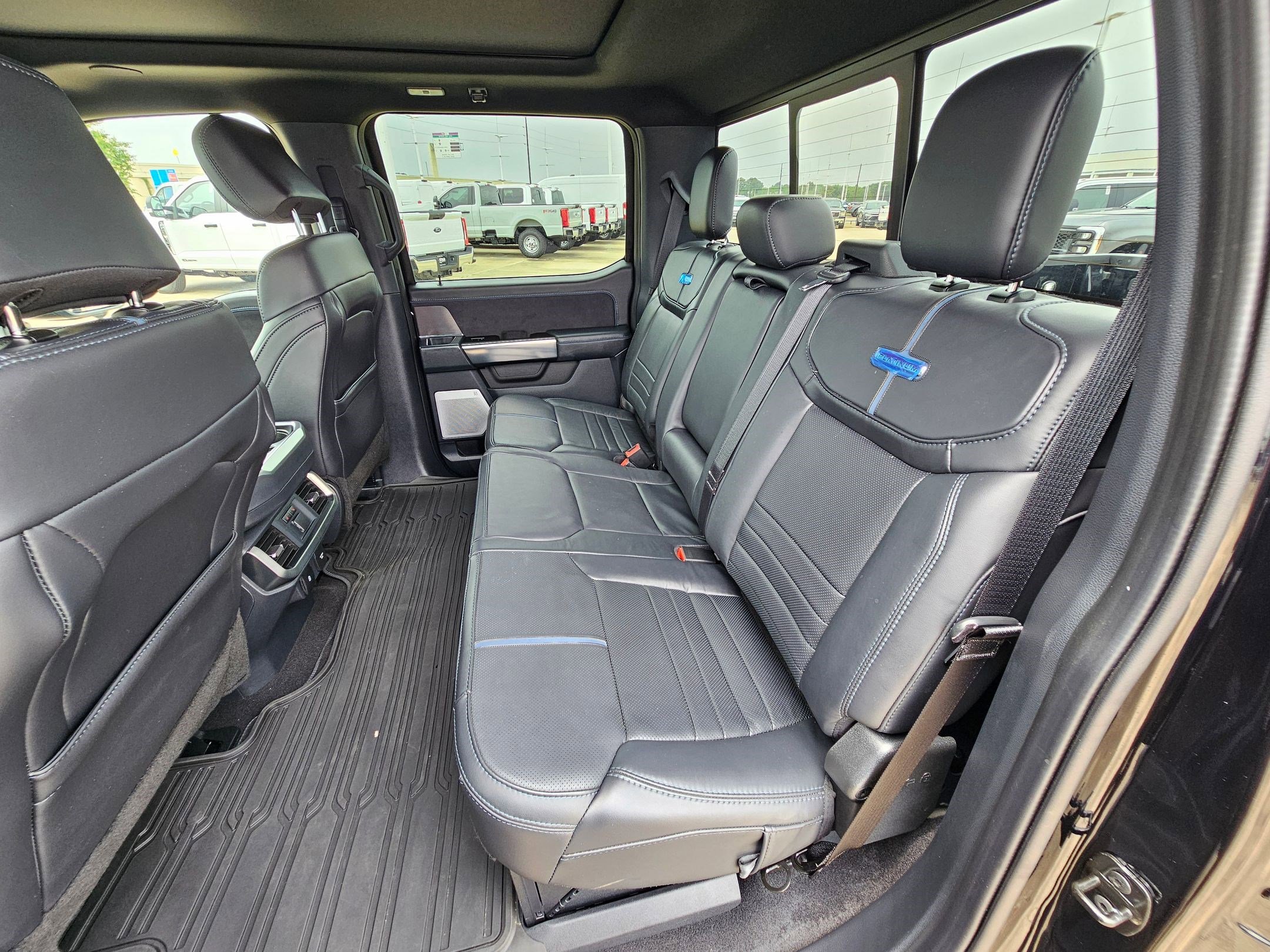 Certified 2025 Ford F150 Platinum w/ Equipment Group 702A High AWD/4WD image 29