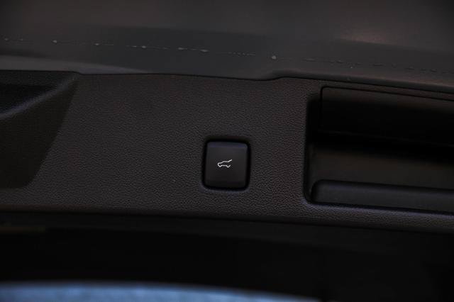 Certified 2025 Ford Escape ST-Line Select w/ Tech Pack #2 AWD/4WD image 13