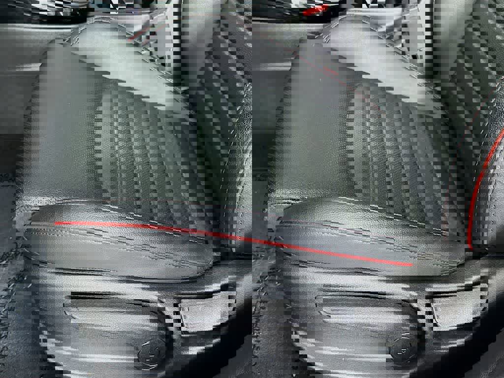 Used 2023 Kia Forte GT image 31