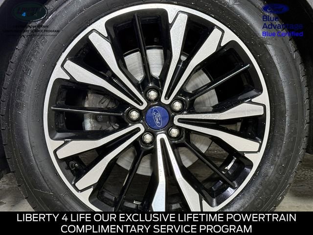 Certified 2022 Ford Escape SE w/ SE Sport Appearance Package image 10