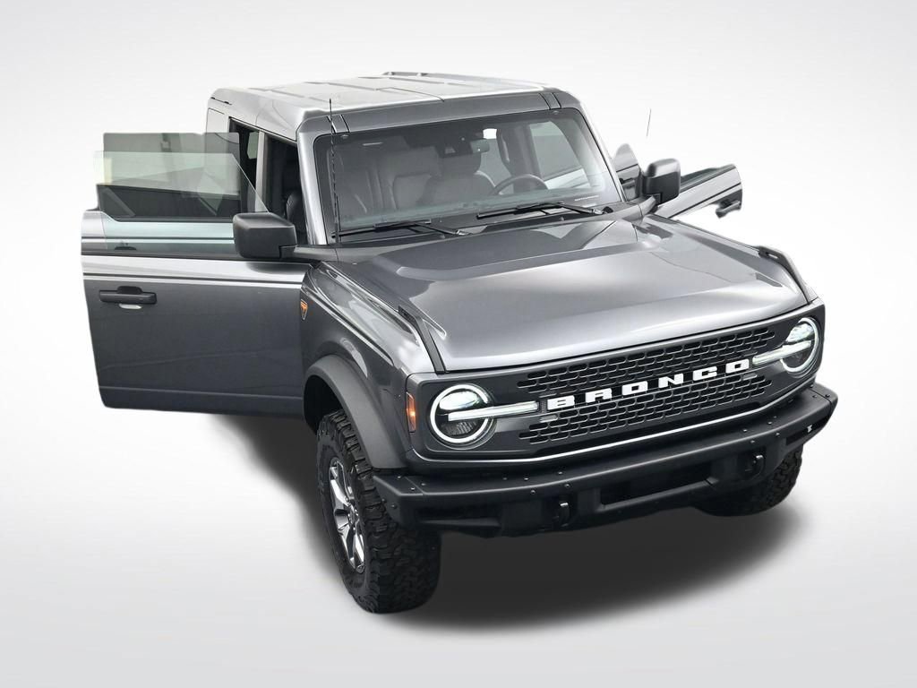 Certified 2025 Ford Bronco Badlands AWD/4WD image 42