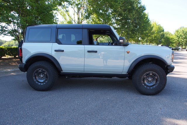Certified 2024 Ford Bronco Badlands AWD/4WD image 8