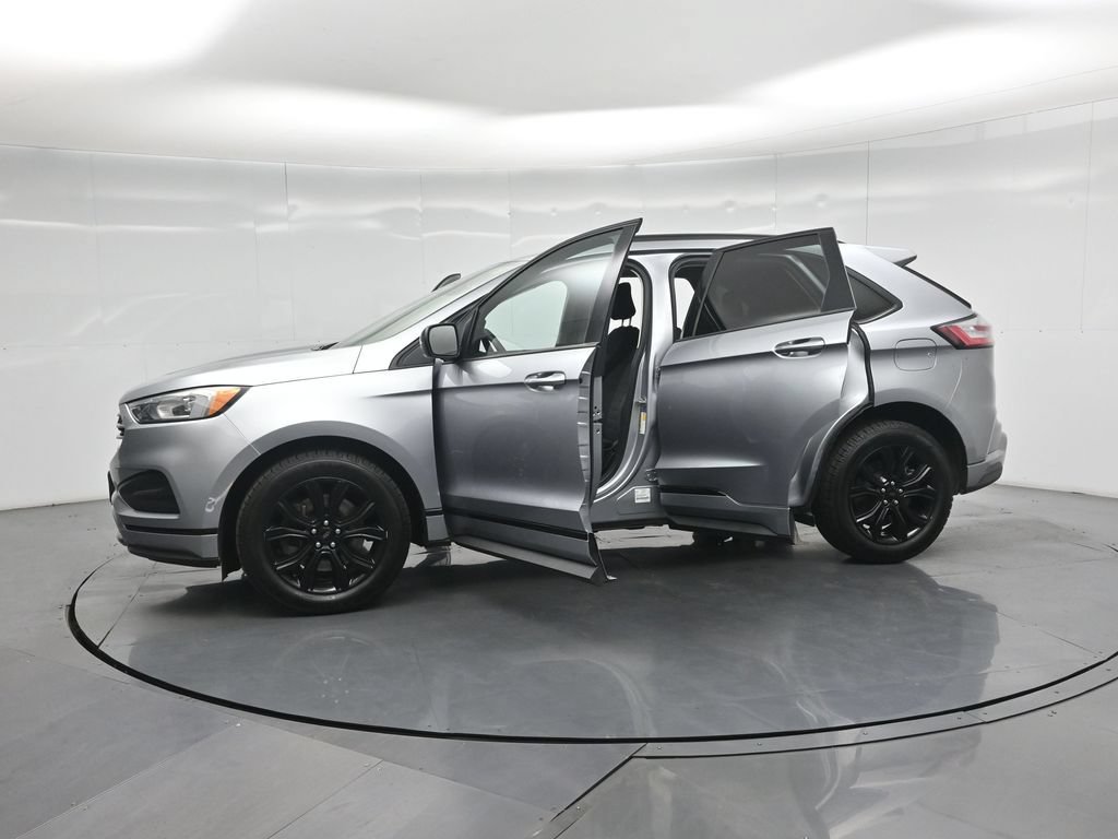 Certified 2022 Ford Edge SE w/ Black Appearance Package AWD/4WD image 34