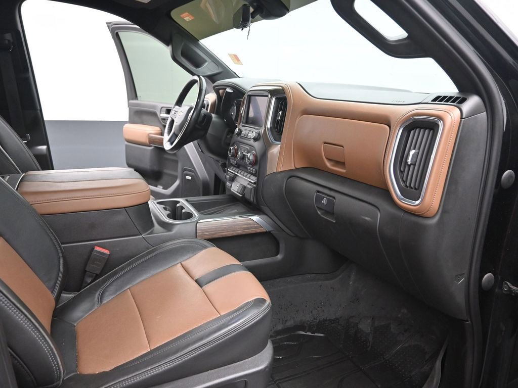 Used 2023 Chevrolet Silverado 3500 High Country image 28