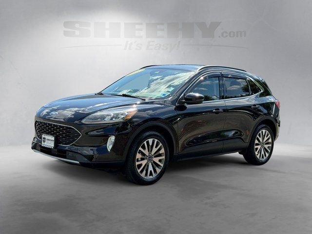 Certified 2020 Ford Escape Titanium AWD/4WD image 16