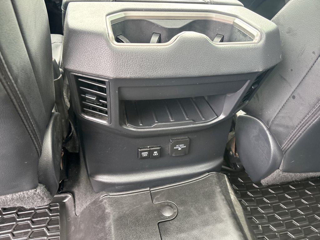 Used 2024 Toyota Tundra Limited AWD/4WD image 23