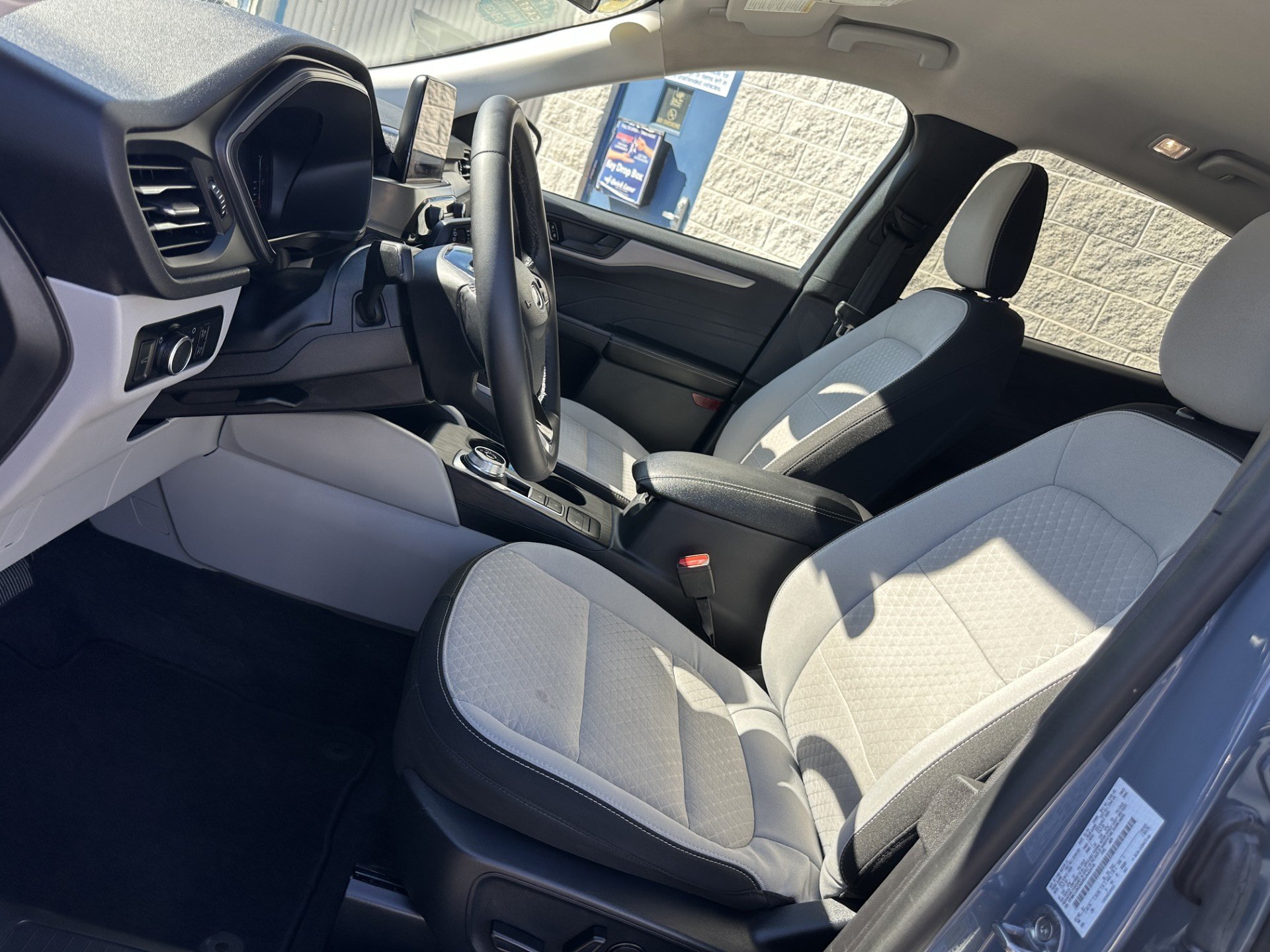Certified 2024 Ford Escape Active AWD/4WD image 9