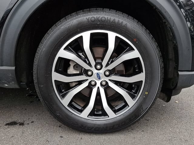 Certified 2025 Ford Explorer ST-Line AWD/4WD image 9