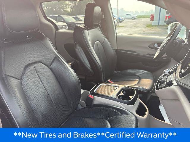 Used 2019 Chrysler Pacifica Limited FWD image 23