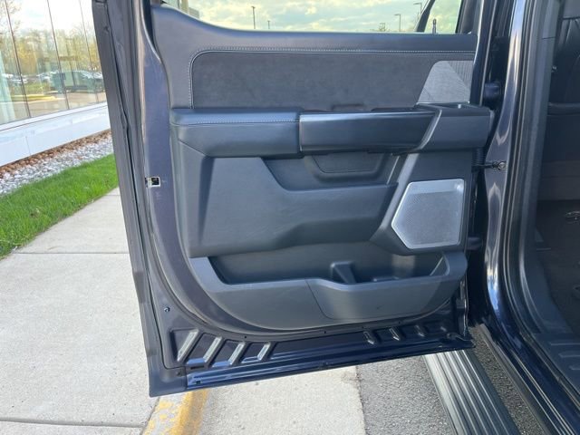 Certified 2022 Ford F150 Platinum w/ Equipment Group 701A High image 17