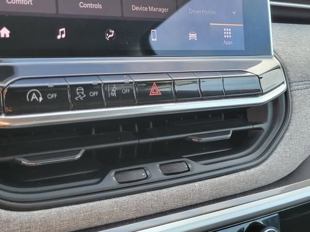 Used 2022 Jeep Compass Latitude image 32