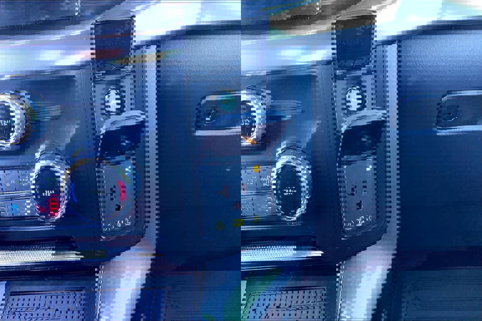 Certified 2023 Ford F150 Lariat w/ Equipment Group 502A High image 33