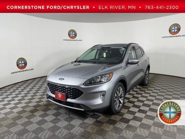 Certified 2022 Ford Escape Titanium AWD/4WD image 1