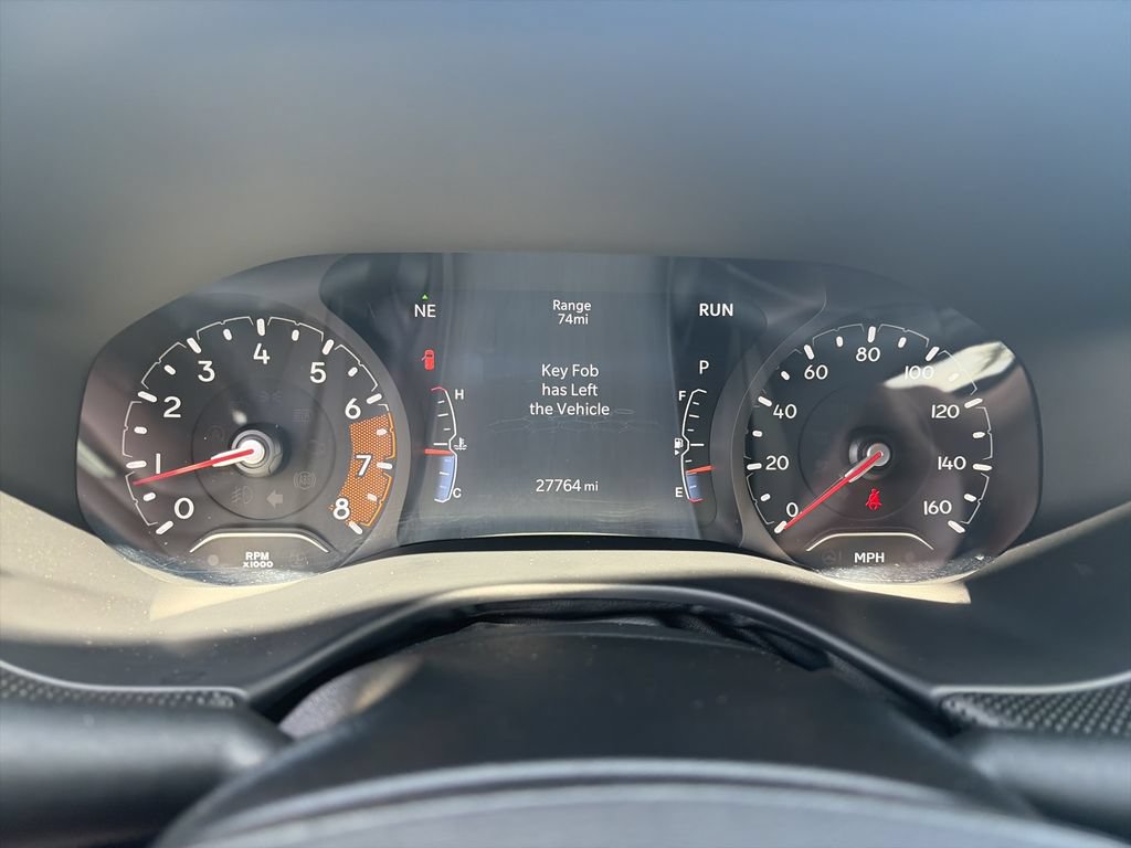 Used 2024 Jeep Compass Latitude w/ Convenience Group AWD/4WD image 34
