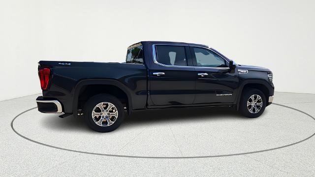 Used 2024 GMC Sierra 1500 SLT AWD/4WD image 31