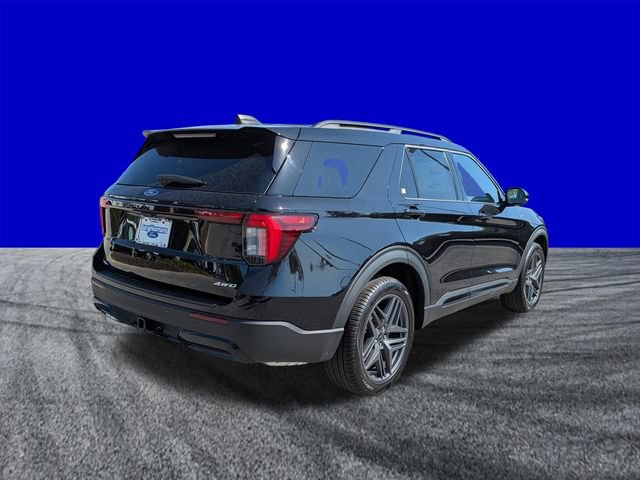 Certified 2026 Ford Explorer ST-Line w/ ST-Line Street Pack AWD/4WD image 4