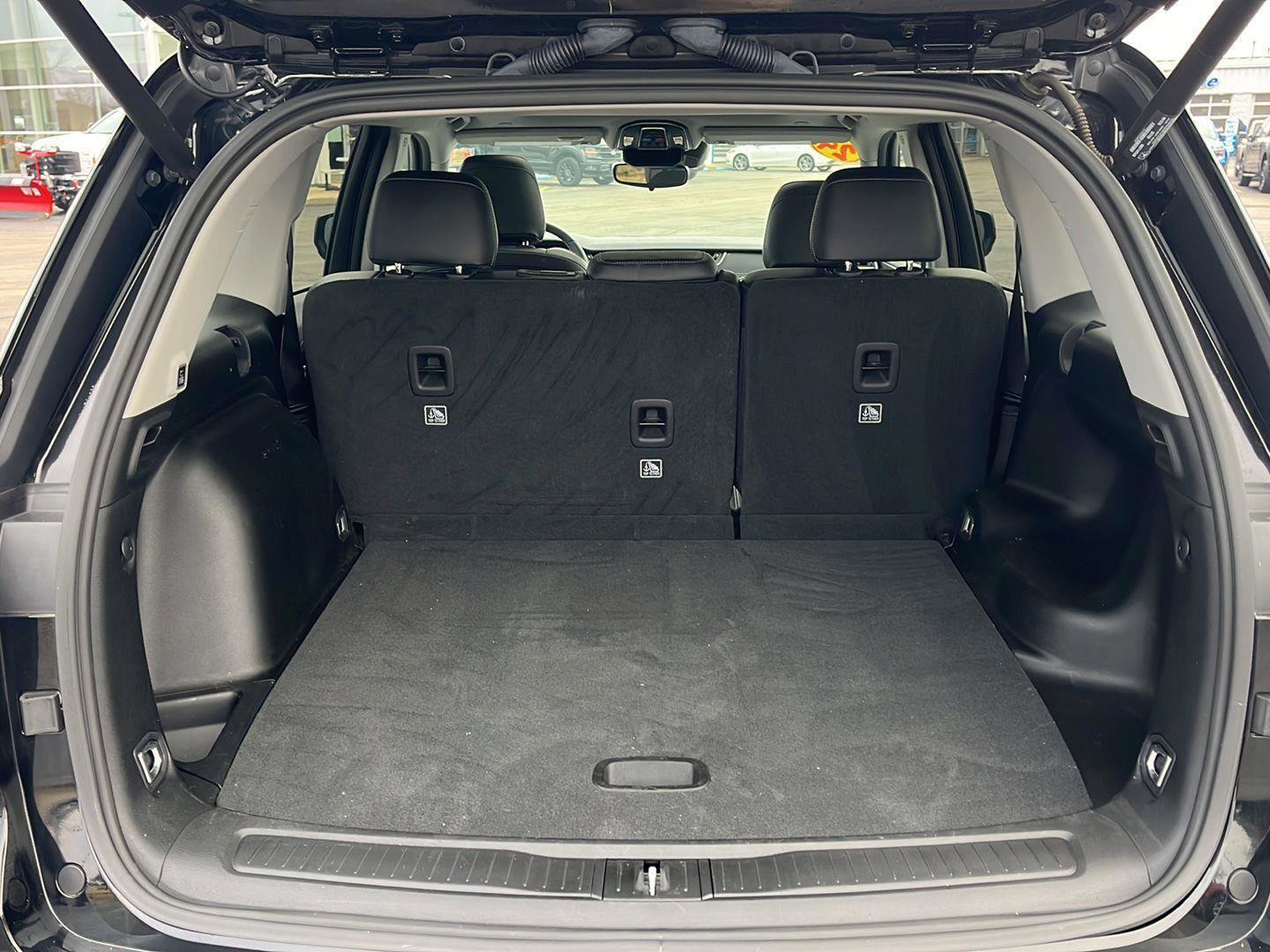 Used 2024 Jeep Grand Cherokee Limited image 7