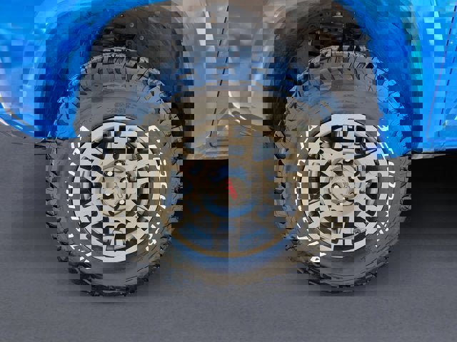 Used 2020 Toyota Tacoma TRD Sport w/ Technology Package AWD/4WD image 14