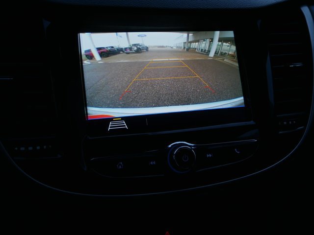 Used 2018 Chevrolet Trax LT w/ Sun & Sound Package image 26