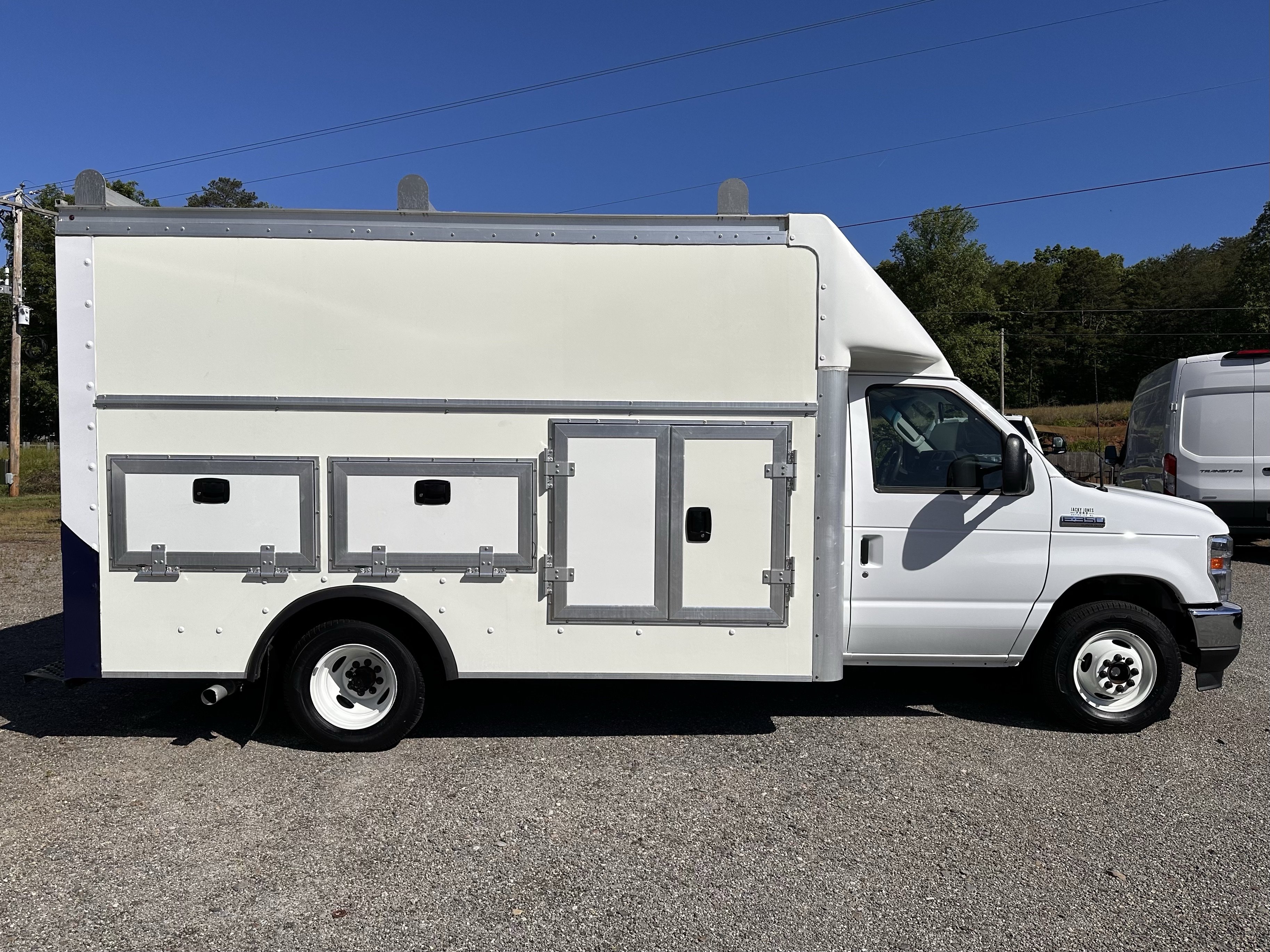 Certified 2023 Ford E-350 and Econoline 350 Super Duty w/ Power Windows & Locks Group RWD image 5
