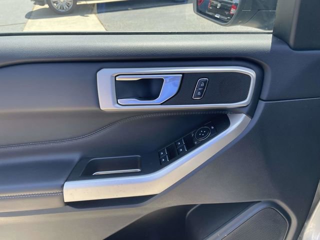 Certified 2023 Ford Explorer XLT w/ Equipment Group 202A AWD/4WD image 11