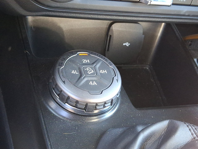 Certified 2022 Ford Bronco Badlands AWD/4WD image 16