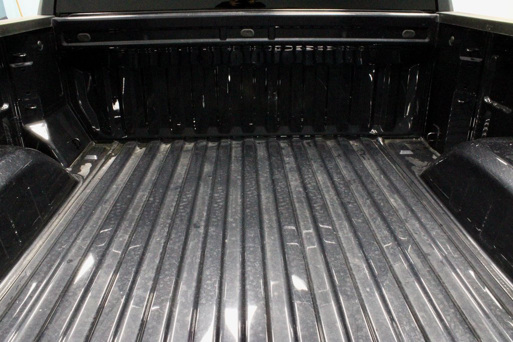 Used 2024 Chevrolet Silverado 1500 LT image 17