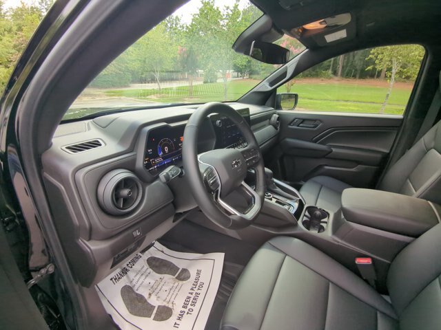 Used 2026 Chevrolet Colorado Trail Boss AWD/4WD image 15