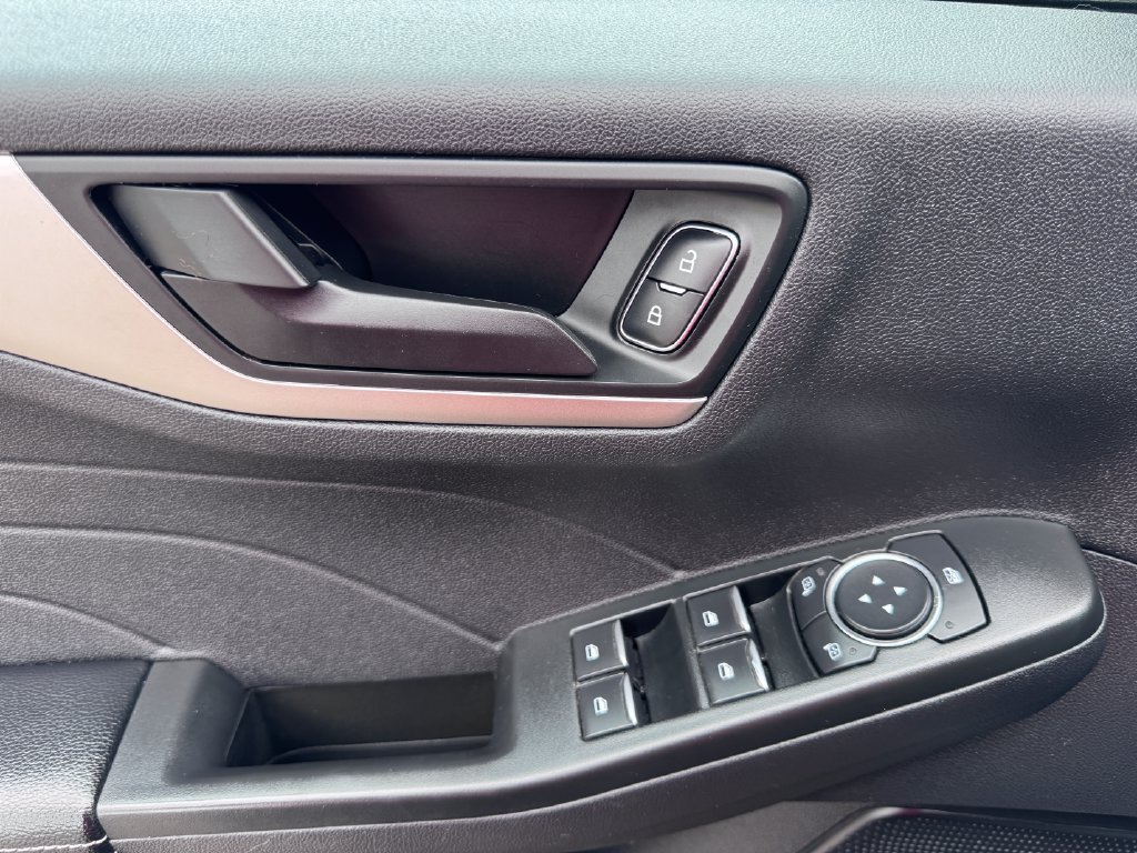 Certified 2022 Ford Escape SE AWD/4WD image 15