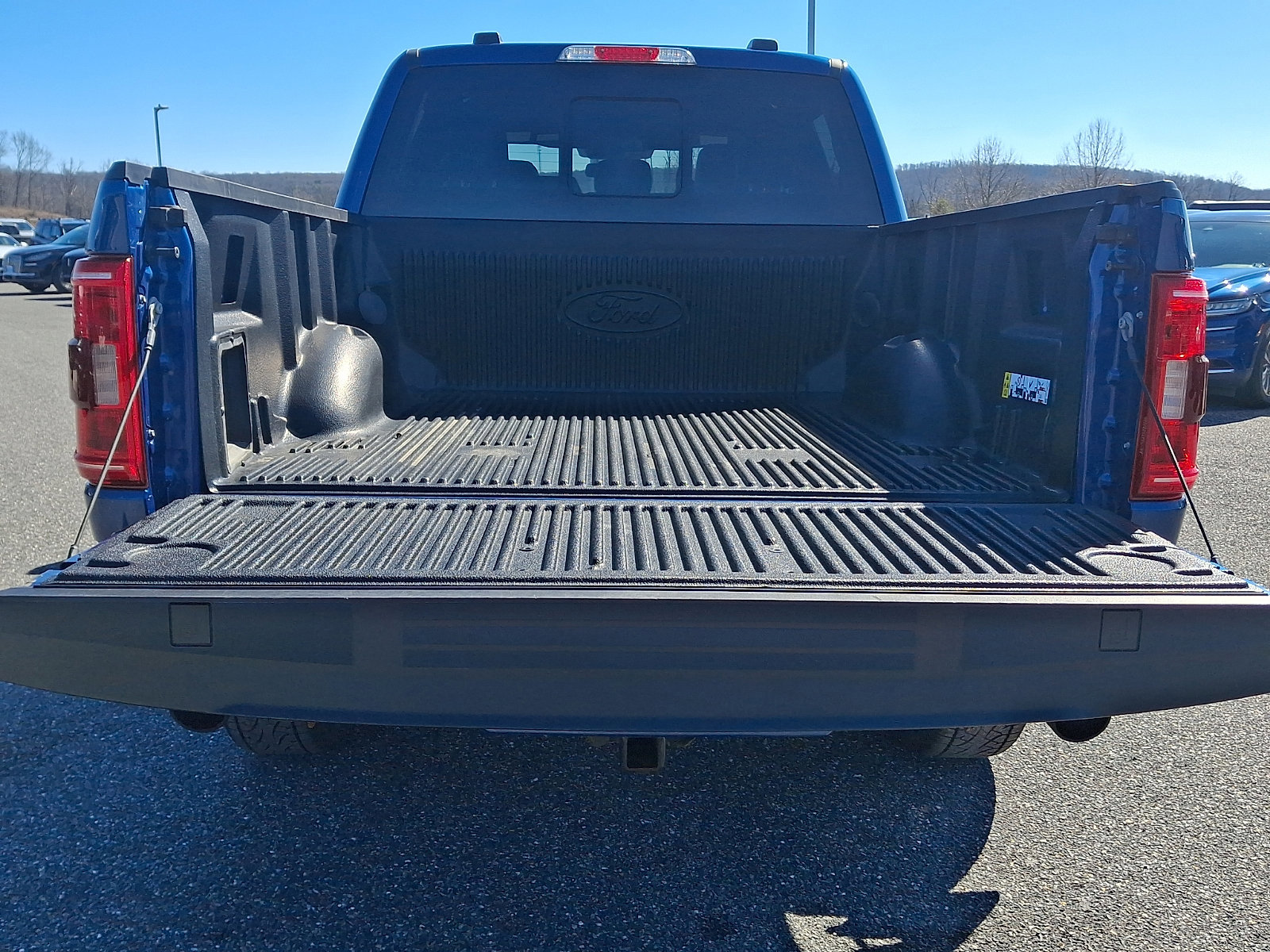 Certified 2022 Ford F150 XLT w/ Equipment Group 302A High image 28