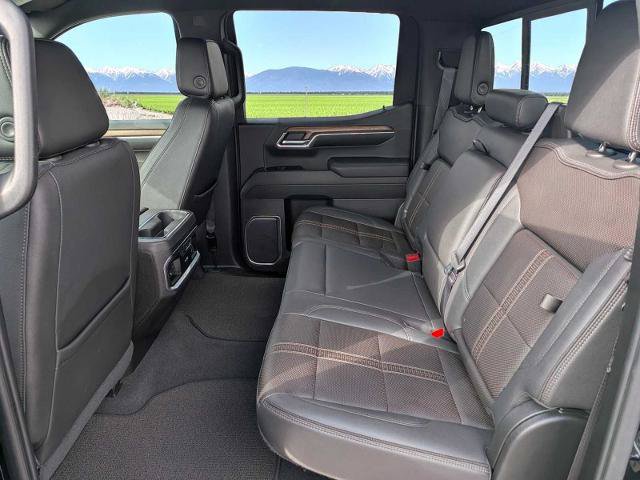 Used 2022 Chevrolet Silverado 1500 High Country w/ Z71 Off-Road Package AWD/4WD image 16