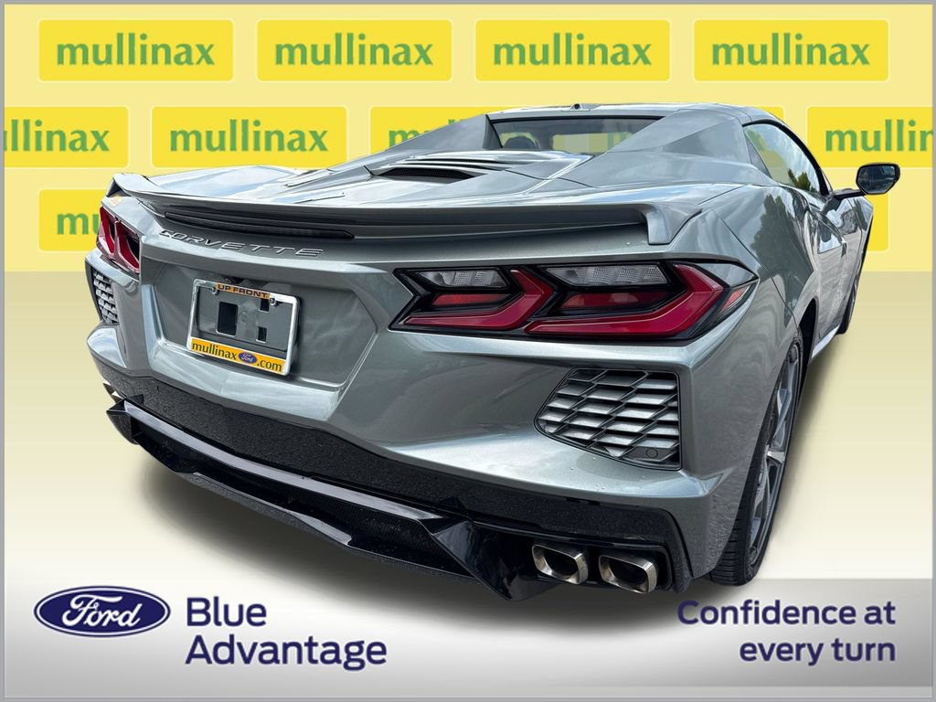 Used 2022 Chevrolet Corvette Stingray Premium Conv w/ Z51 Performance Package RWD image 4
