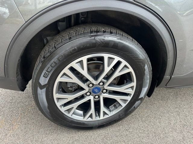 Certified 2020 Ford Escape SEL image 37