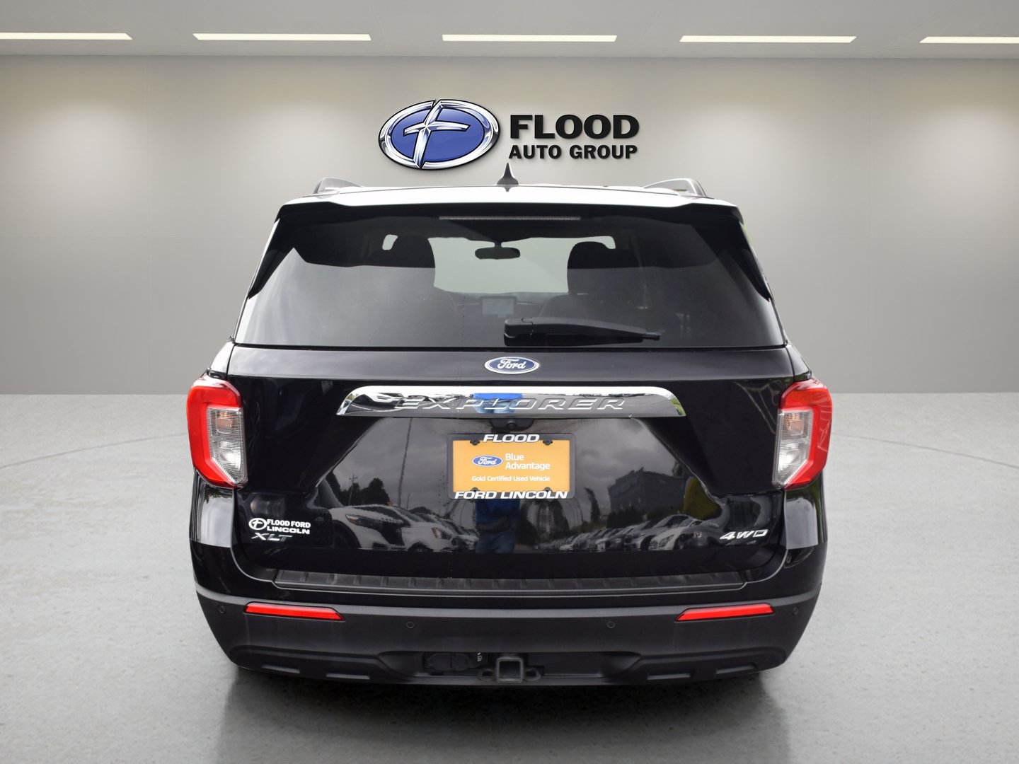 Certified 2024 Ford Explorer XLT w/ Class IV Trailer Tow Package AWD/4WD image 5
