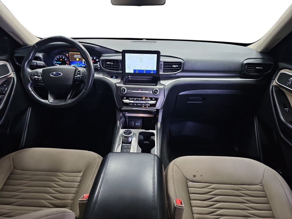 Certified 2020 Ford Explorer XLT RWD image 9
