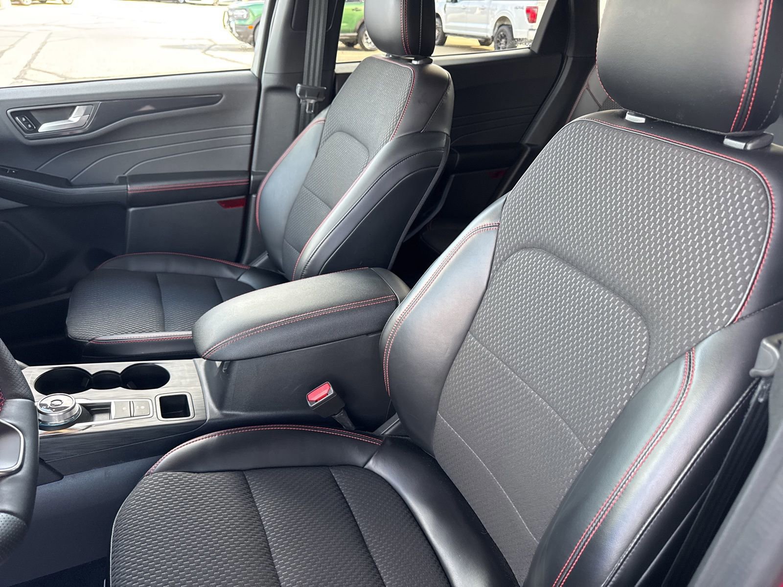 Certified 2024 Ford Escape ST-Line w/ Tech Pack #1 image 25