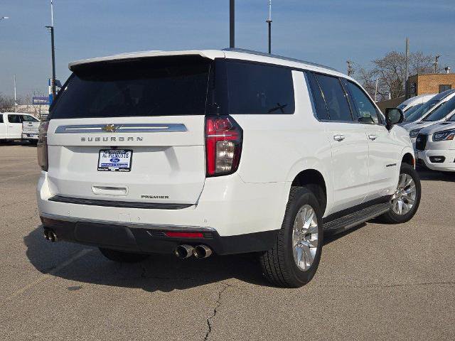 Used 2024 Chevrolet Suburban Premier AWD/4WD image 12