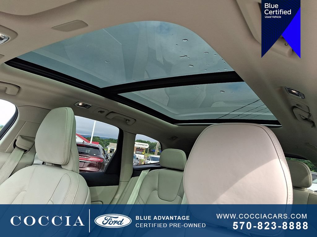 Used 2021 Volvo XC60 T5 Inscription w/ Advanced Package AWD/4WD image 14