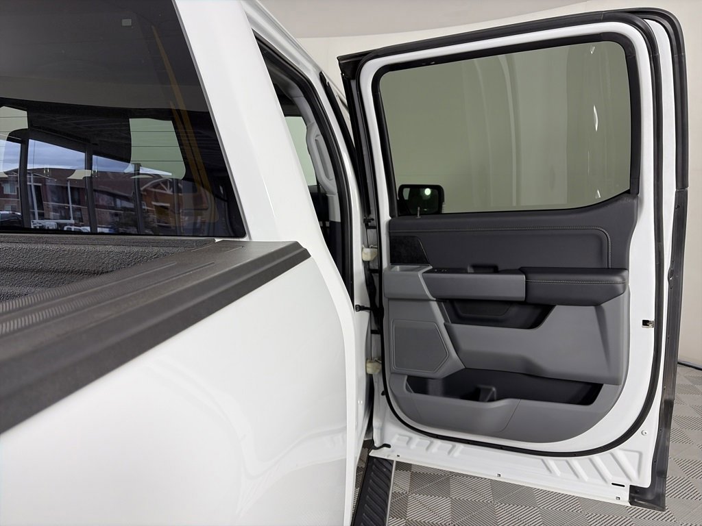 Certified 2021 Ford F150 XLT w/ Equipment Group 302A High image 30