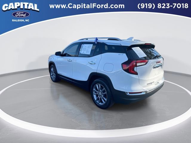 Used 2023 GMC Terrain SLT w/ Tech Package image 4