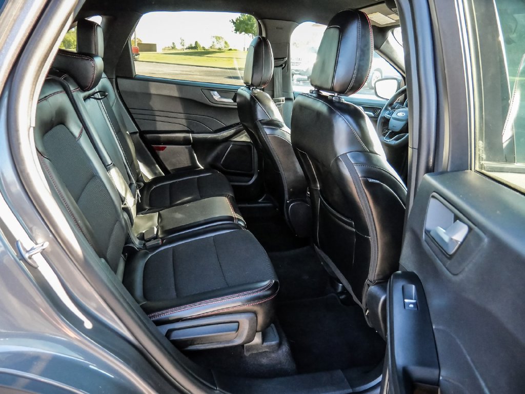 Certified 2025 Ford Escape ST-Line FWD image 19