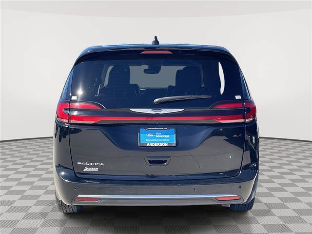 Used 2024 Chrysler Pacifica Touring-L FWD image 8