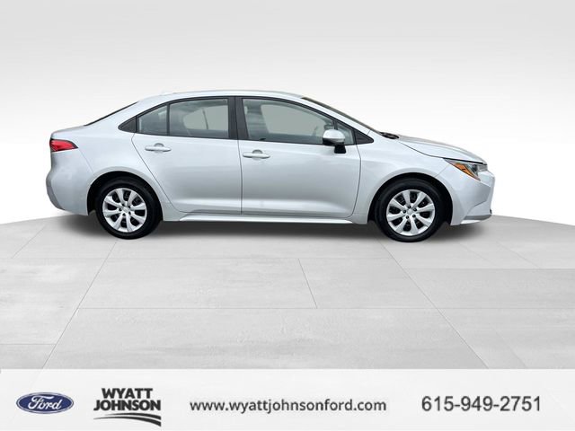 Used 2024 Toyota Corolla LE FWD image 2