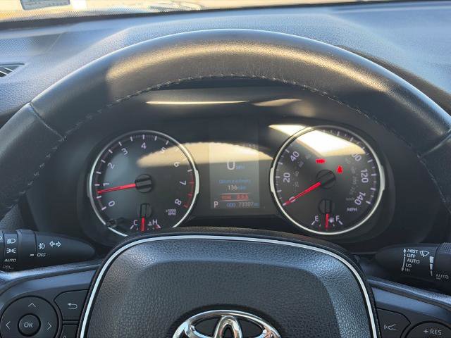 Used 2020 Toyota RAV4 XLE Premium image 18