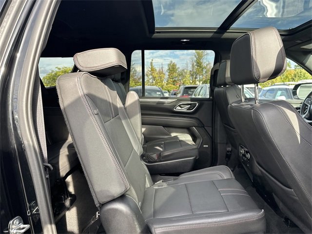 Used 2023 Chevrolet Suburban RST w/ Sport Performance Package image 38