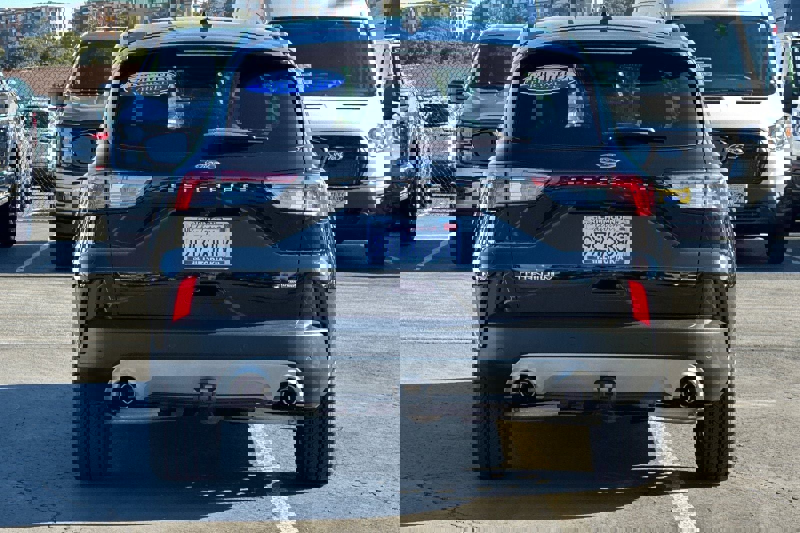 Certified 2022 Ford Escape Titanium w/ Class II Trailer Tow Package image 4