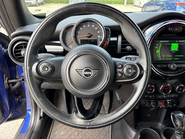 Used 2019 MINI Cooper 2-Door Hardtop FWD image 18