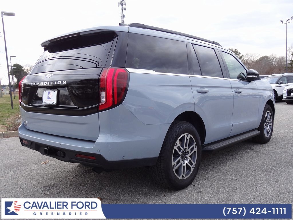 Certified 2025 Ford Expedition Active image 5