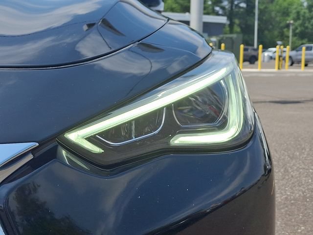 Used 2017 INFINITI Q60 2.0t w/ Cargo Package AWD/4WD image 9